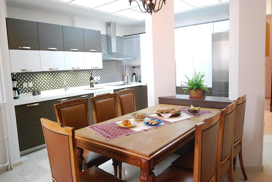 Heraklion Center Boutique 3 Bedroom Apartment Penelope Екстер'єр фото